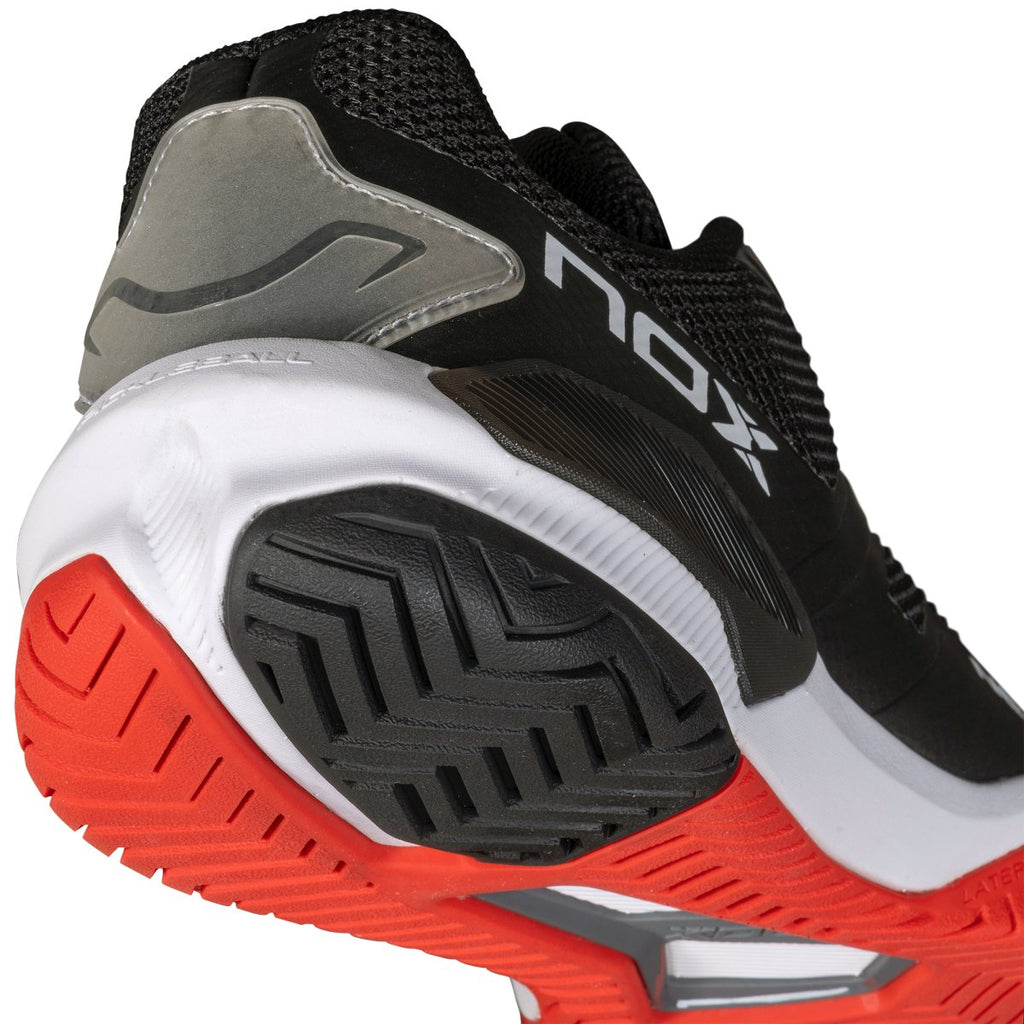 LUX NEXO 1 - Black